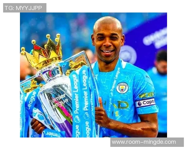 曼城官方向费尔南迪尼奥致敬九年辉煌岁月祝愿未来一切顺利 曼城官方向费尔南迪尼奥致敬九年辉煌岁月祝愿未来一切顺利