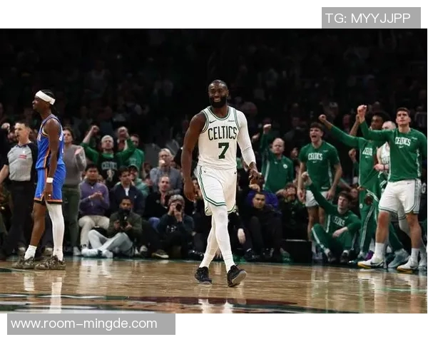 绿军与尼克斯首发阵容对决普理查德小白杰伦布朗豪泽科塔齐上阵